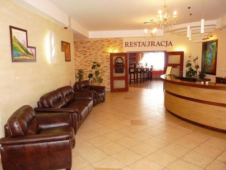 Hotel Zajazd Sokol Nienadówka Esterno foto