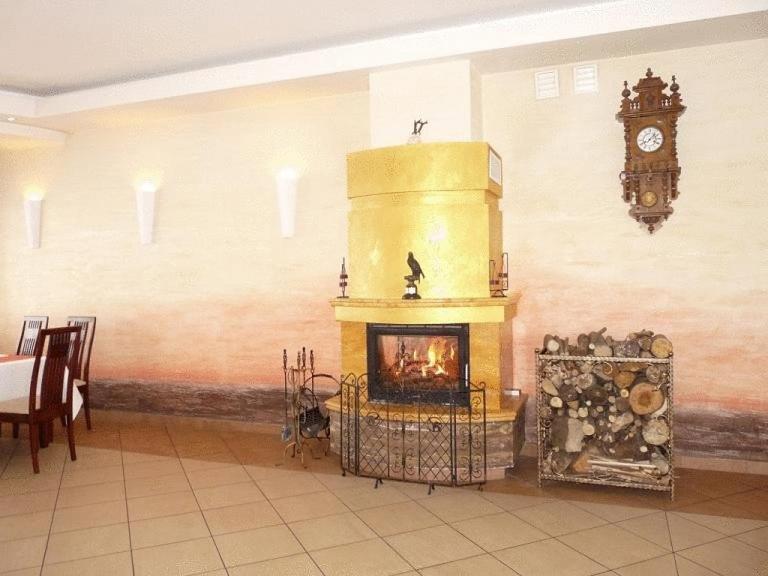Hotel Zajazd Sokol Nienadówka Esterno foto