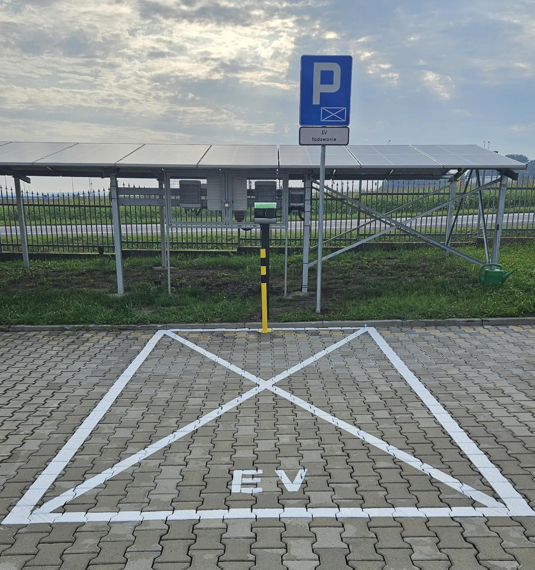 Hotel Zajazd Sokol Nienadówka Esterno foto